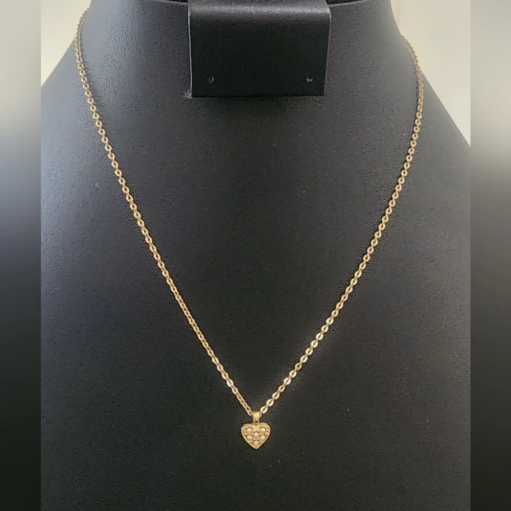 Avon Gold Tone Heart‎ Charm Necklace